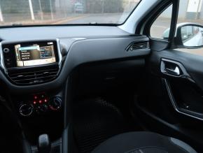 Peugeot 208  1.4 e-HDI 