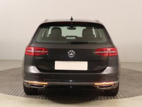 Volkswagen Passat  1.5 TSI 