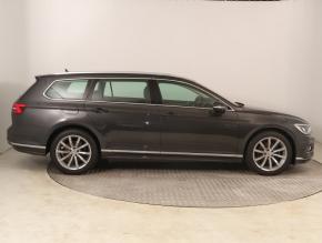 Volkswagen Passat  1.5 TSI 