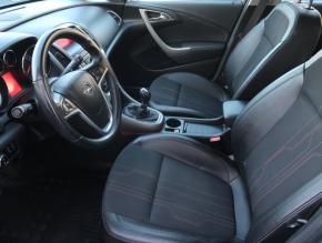 Opel Astra  1.4 T 