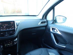 Peugeot 2008  1.2 PureTech Allure 