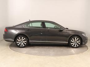 Volkswagen Passat  2.0 TDI R-Line 