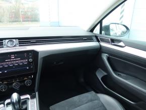 Volkswagen Passat  2.0 TDI R-Line 