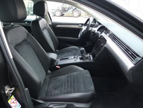 Volkswagen Passat  2.0 TDI R-Line 