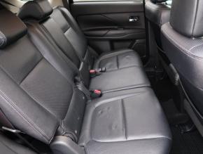 Mitsubishi Outlander  2.2 DI-D 