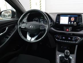 Hyundai i30  1.4 T-GDI 