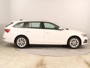 Škoda Octavia  1.5 TSI 