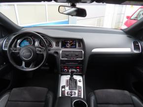 Audi Q7  3.0 TDI S-Line 