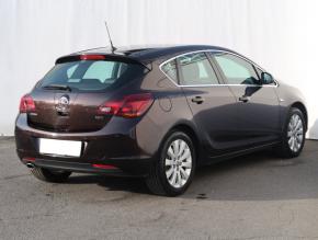 Opel Astra  2.0 CDTI Cosmo 