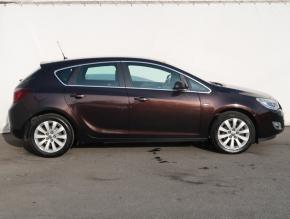 Opel Astra  2.0 CDTI Cosmo 