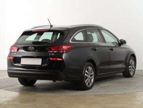 Hyundai i30  1.4 T-GDI 