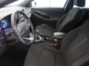 Hyundai i30  1.4 T-GDI 