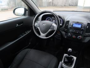 Hyundai i30  1.4 CVVT 