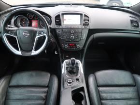 Opel Insignia  2.0 CDTI 