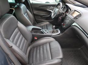 Opel Insignia  2.0 CDTI 