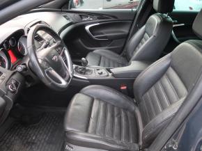 Opel Insignia  2.0 CDTI 