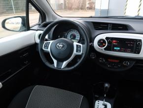 Toyota Yaris  1.33 Dual VVT-i Cool 