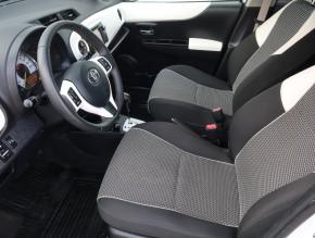 Toyota Yaris  1.33 Dual VVT-i Cool 