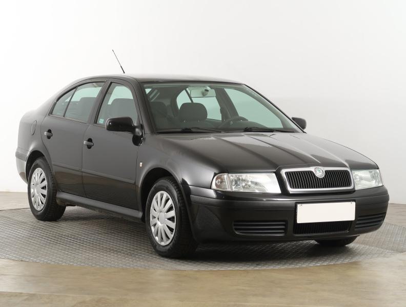 Škoda Octavia  1.6 Ambiente