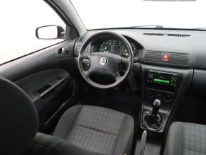 Škoda Octavia  1.6 Ambiente 