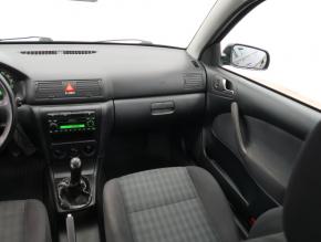 Škoda Octavia  1.6 Ambiente 