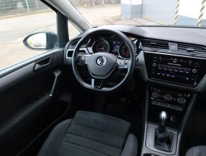 Volkswagen Touran  1.5 TSI 