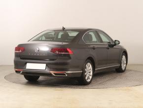 Volkswagen Passat  2.0 TDI Elegance 