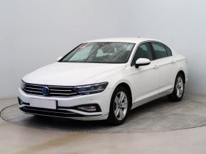 Volkswagen Passat  1.5 TSI 