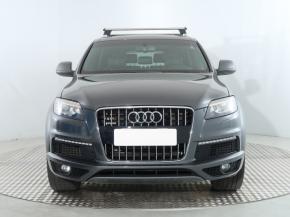 Audi Q7  3.0 TDI . 