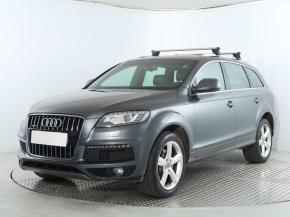 Audi Q7  3.0 TDI . 