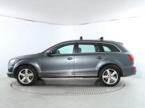 Audi Q7  3.0 TDI . 