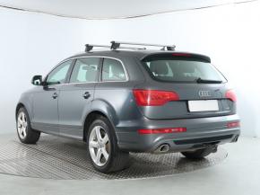 Audi Q7  3.0 TDI . 