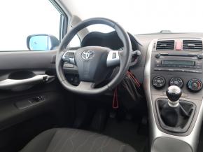 Toyota Auris  1.3 Dual VVT-i 