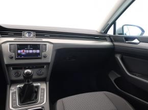 Volkswagen Passat  2.0 TDI Trendline 