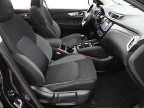 Nissan Qashqai  1.2 DIG-T N-Connecta 