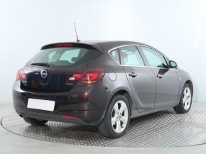 Opel Astra  1.4 T 