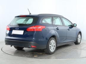 Ford Focus  1.6 i Trend 