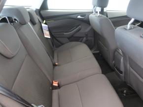 Ford Focus  1.6 i Trend 