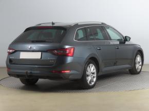 Škoda Superb  2.0 TDI Style 