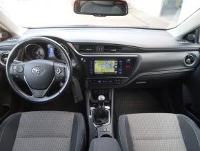 Toyota Auris  1.6 Valvematic 