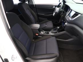 Hyundai Tucson  1.7 CRDi Trikolor 