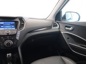 Hyundai Grand Santa Fe  2.2 CRDi 