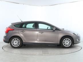 Ford Focus  1.6 i Titanium 