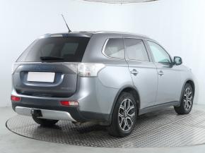 Mitsubishi Outlander  2.2 DI-D 