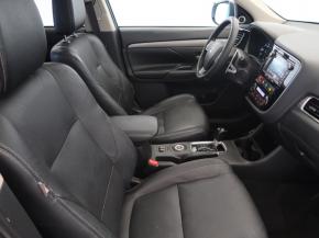 Mitsubishi Outlander  2.2 DI-D 