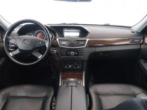 Mercedes-Benz E  E 300 CDI 