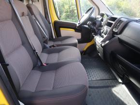 Peugeot Boxer  2.0 BlueHDi 