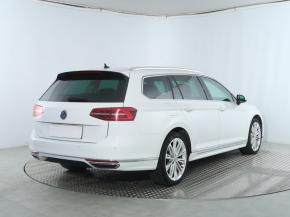 Volkswagen Passat  2.0 TDI R-Line 