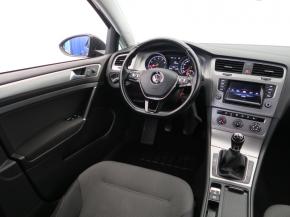 Volkswagen Golf  1.2 TSI 