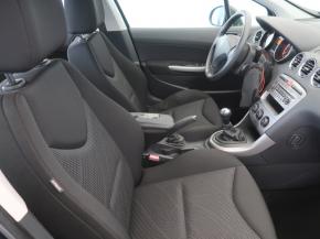 Peugeot 308  1.4 VTi 